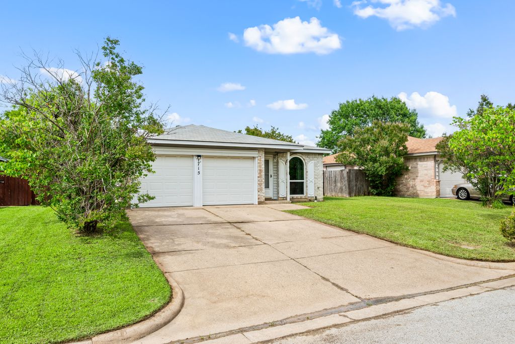1715 Quinlan Ct-006