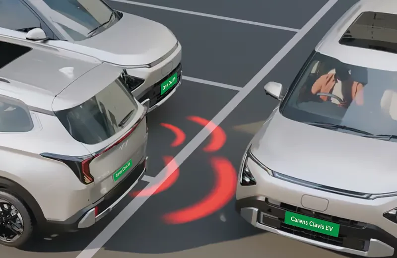Rear Cross Traffic Collision Warning & Avoidance Assist (RCTA)
