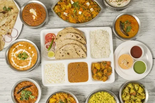 Food Point & Tiffin Service Gurgaon kitchen photo 1