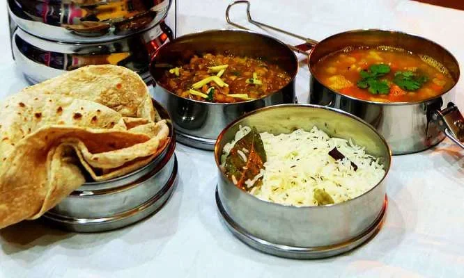 Khushi Tiffin Service Noida kitchen photo 1