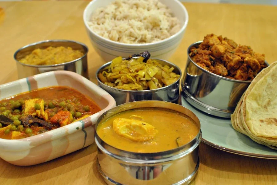 Om Tiffin Service kitchen photo 2