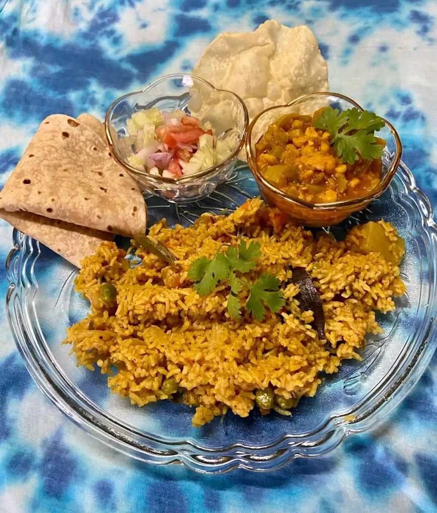 Ravi Tiffin Service kitchen photo 1