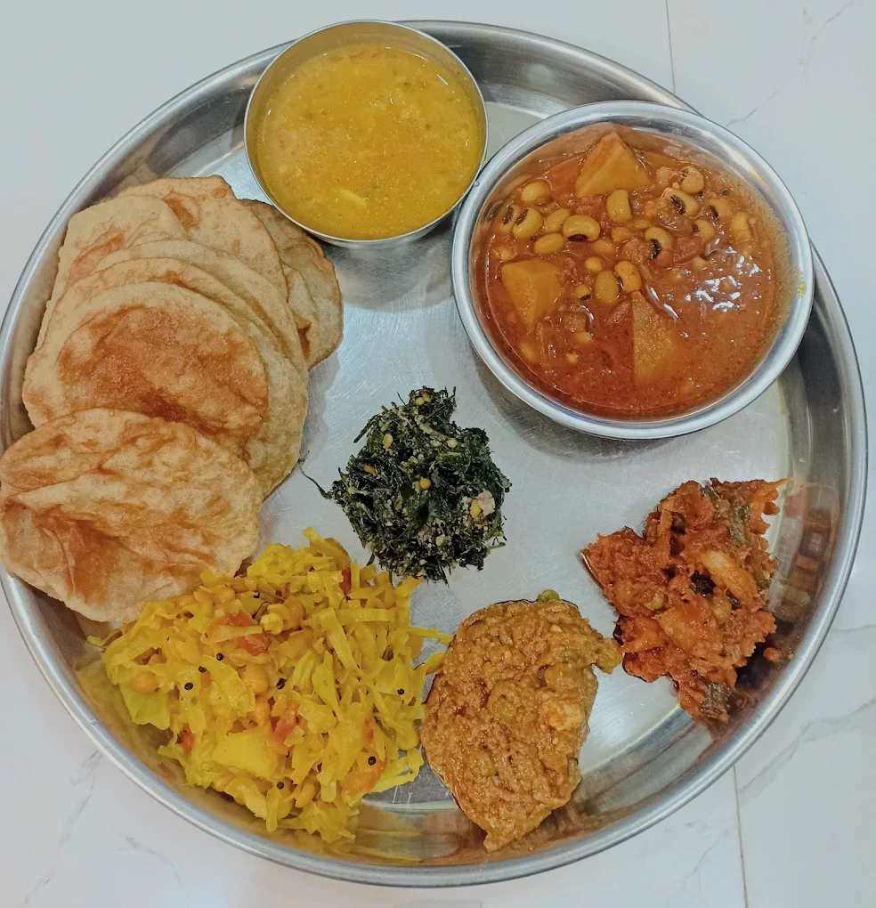 Samartha Tiffin kitchen photo 2