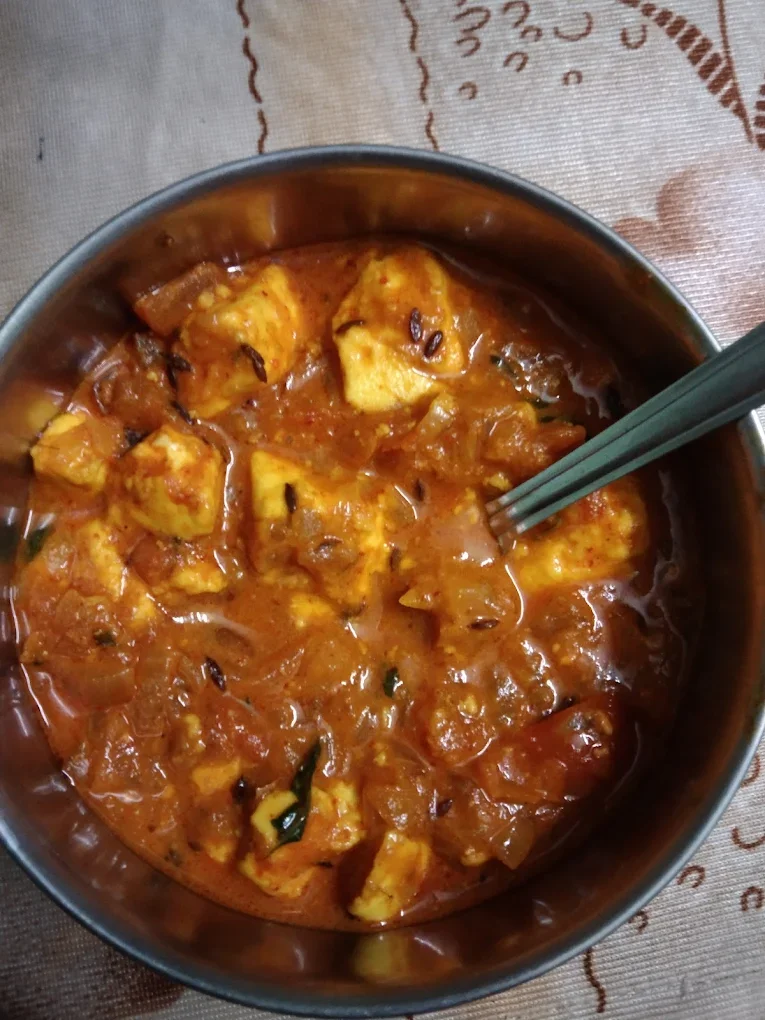 Santosh Tiffin Service kitchen photo 2