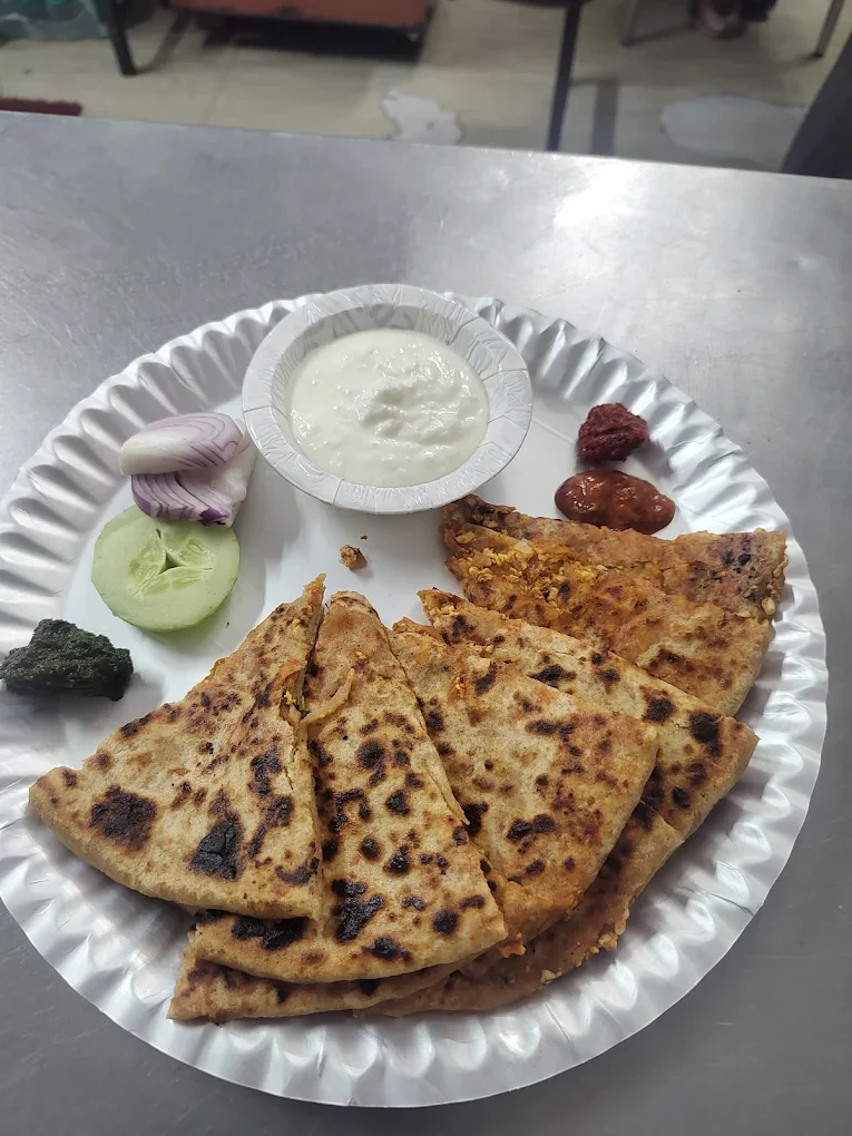Shanti Tiffin House kitchen photo 2