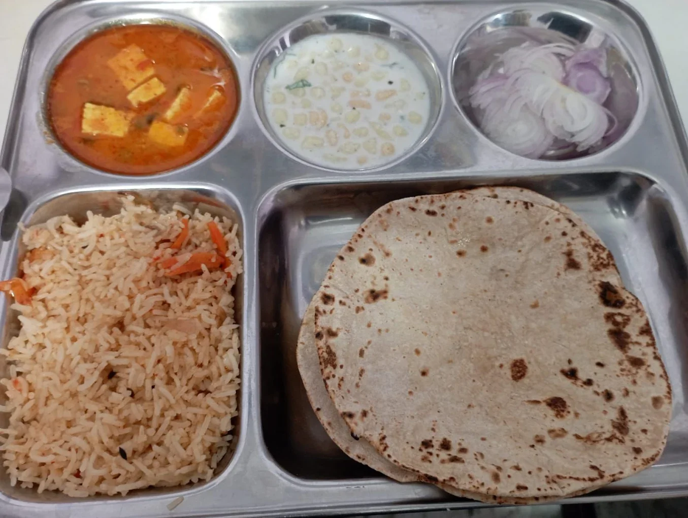 Sonika Tiffin Service kitchen photo 1