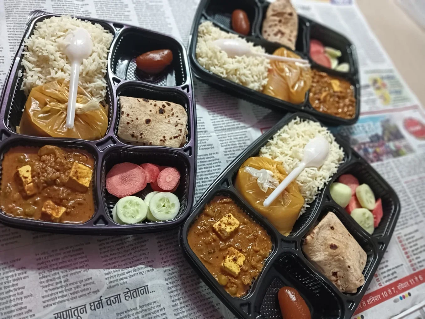 Sunita Caterers And Tiffin Service Bandra kitchen photo 2