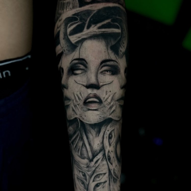 Tatuaje de Axel