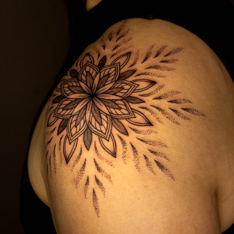 Tatuaje de Mika Tattoo