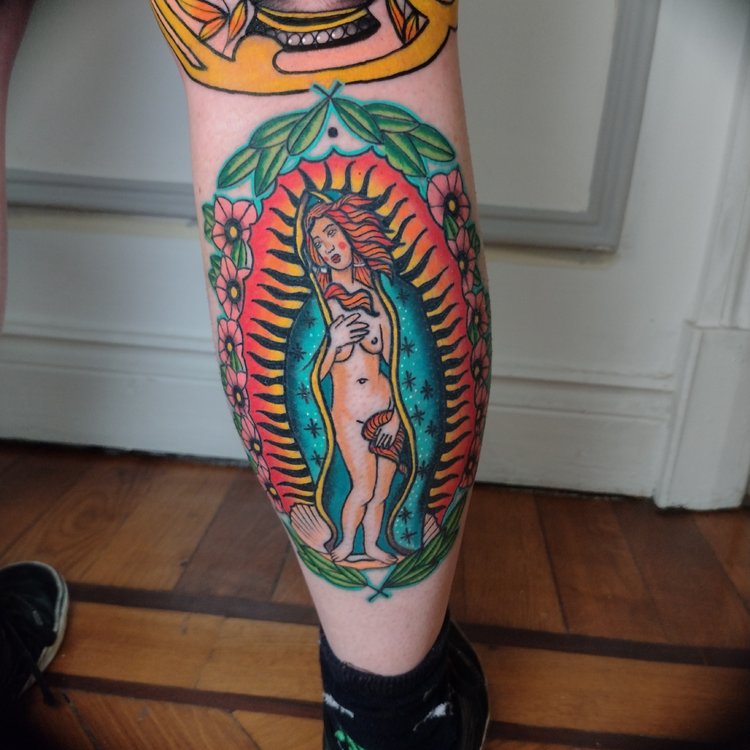 Tatuaje de Mugri Tattoo