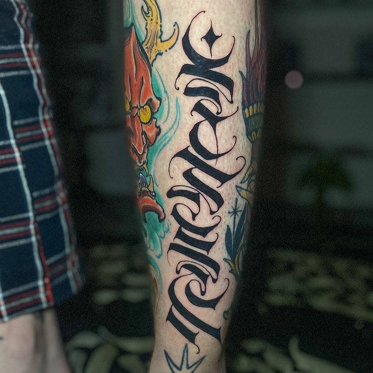 Tatuaje de Claroscuro Lab