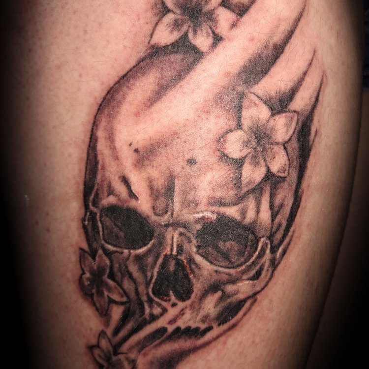 Tatuaje de INK BLACK TATTOO