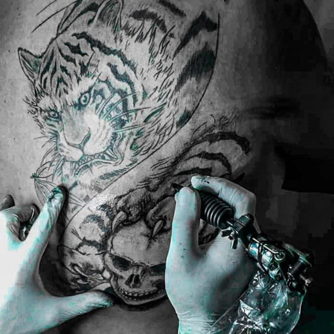 Tatuaje de INK BLACK TATTOO