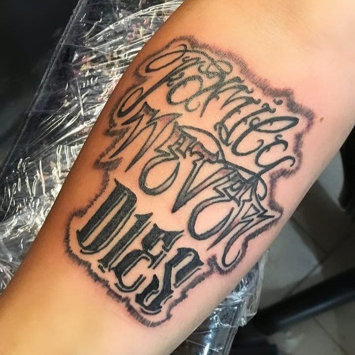 Tatuaje de Elias Acosta
