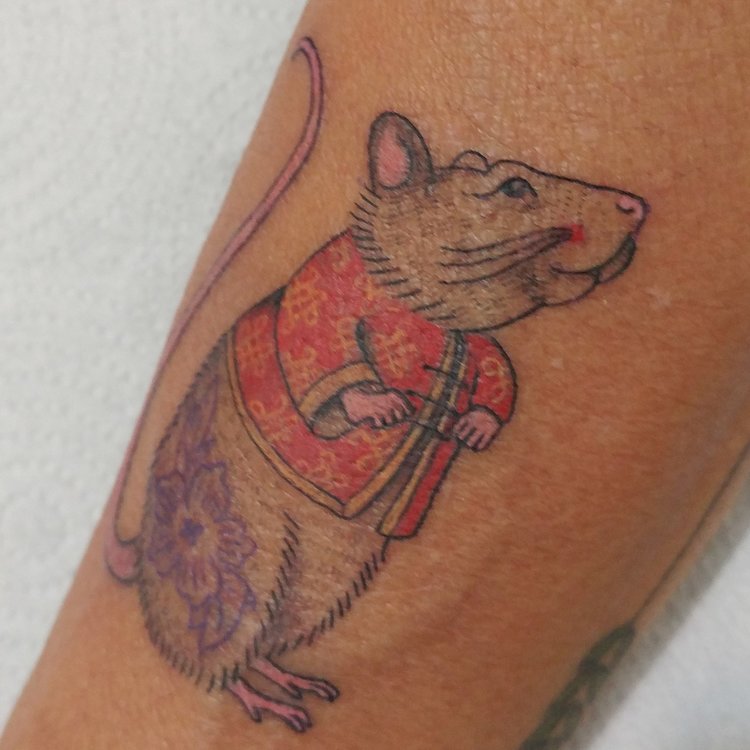 Tatuaje de Agustina Carey