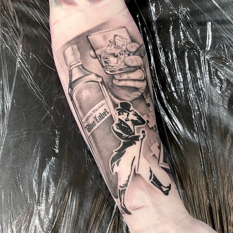 Tatuaje de Barbi Reba