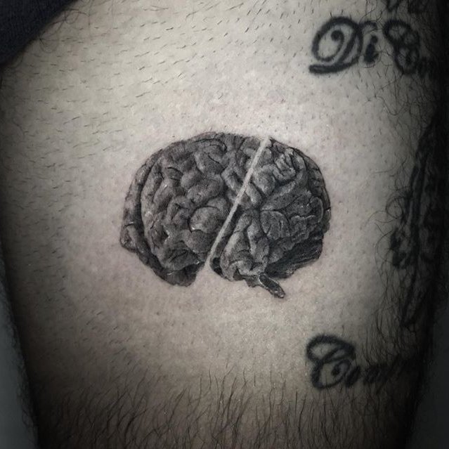 Tatuaje de Khuyay Tattoo