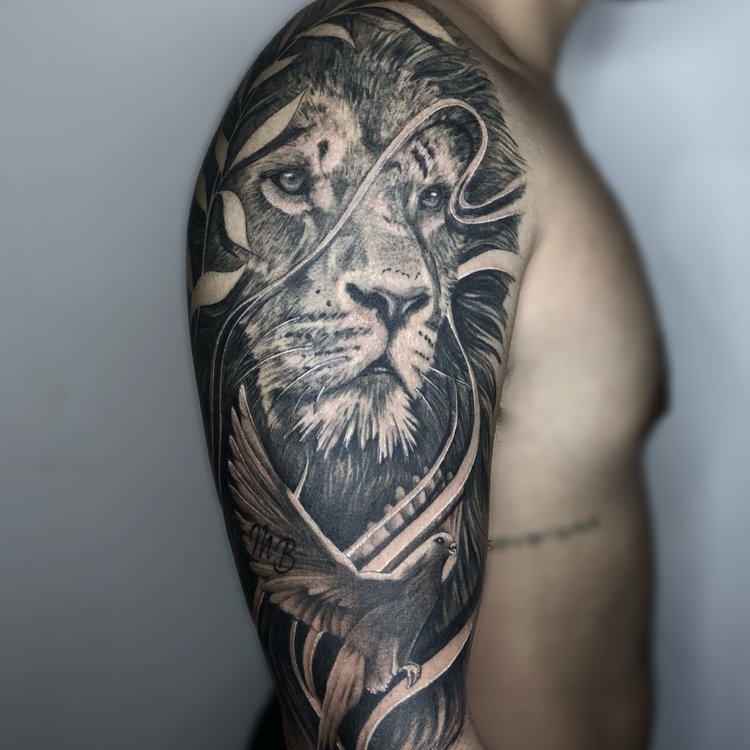 Tatuaje de Leonel Luna