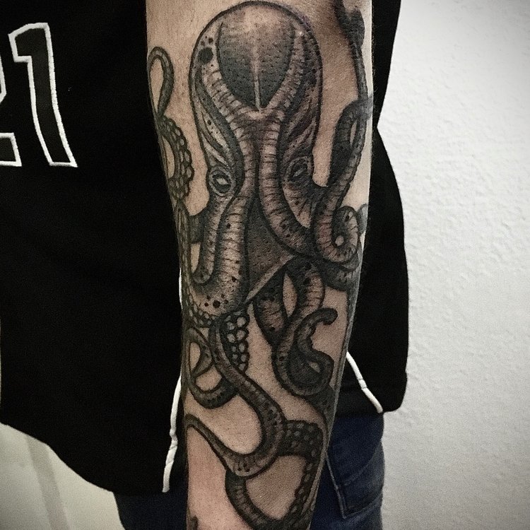 Tatuaje de Aris.ttt