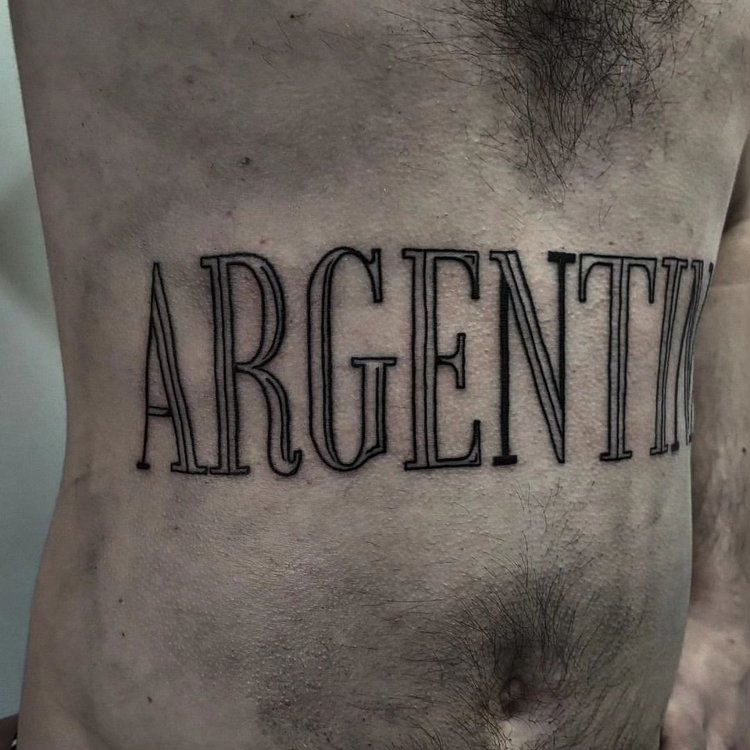 Tatuaje de Tomas Chiecchio