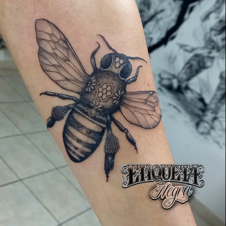 Tatuaje de Etiqueta Negra Tattoo