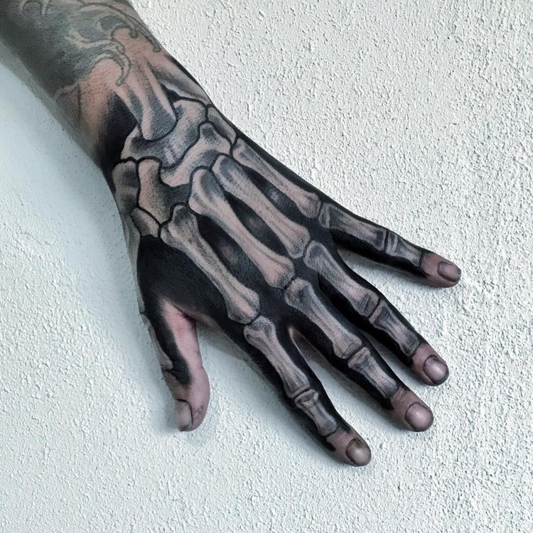Tatuaje de Leo Californa