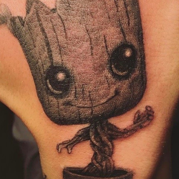 Tatuaje de July Ayr