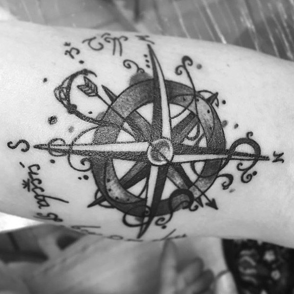 Tatuaje de July Ayr