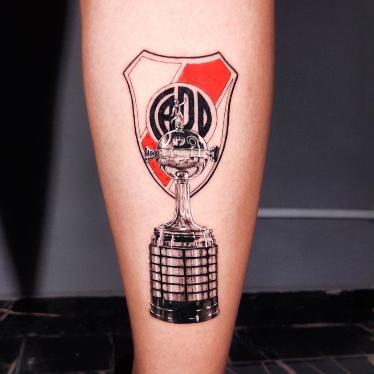 Tatuaje de Blup Tattoo