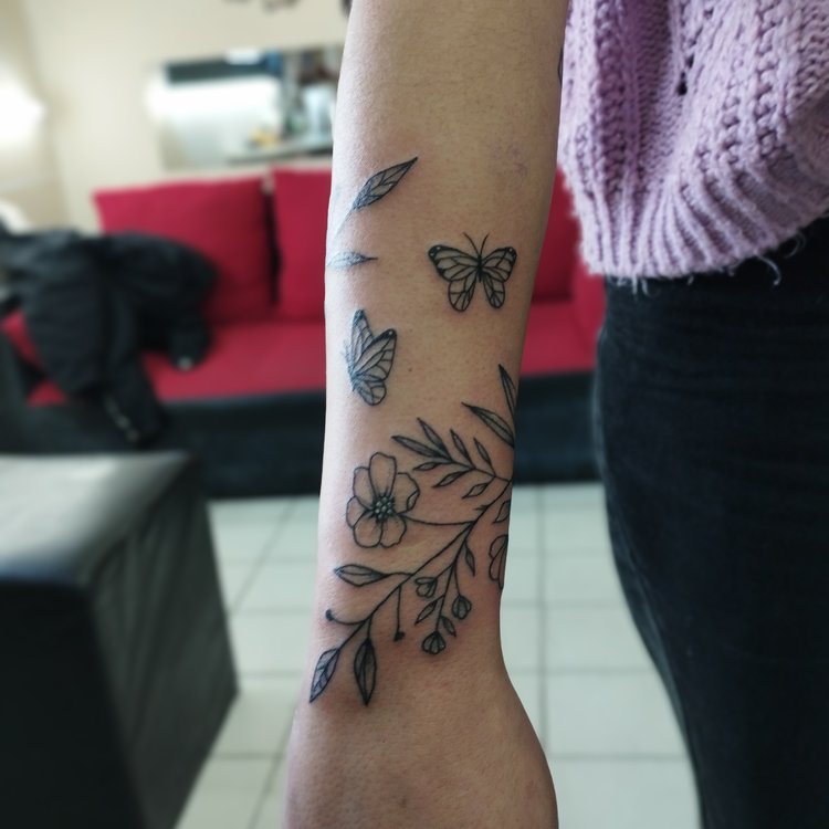 Tatuaje de Veintequincetattoo