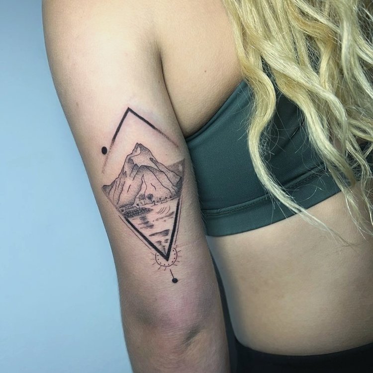 Tatuaje de Amy DP Tattoo