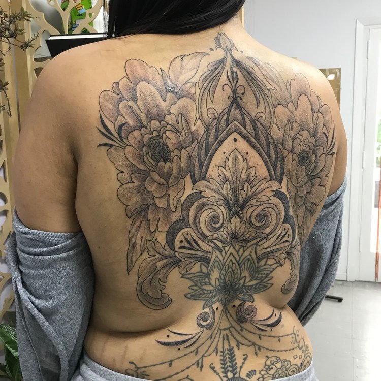 Tatuaje de Black Dalia Tattoos