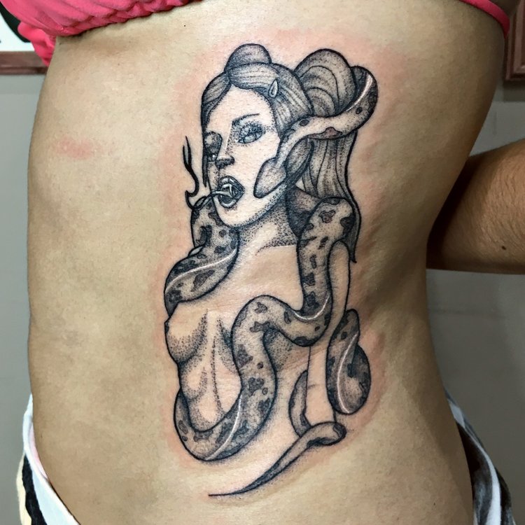 Tatuaje de Kiki