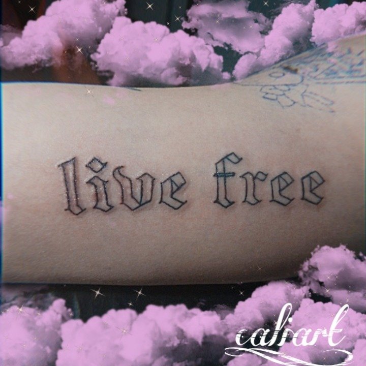 Tatuaje de Camila Farias