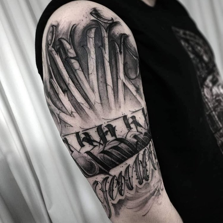Tatuaje de Kuccu Tattoo
