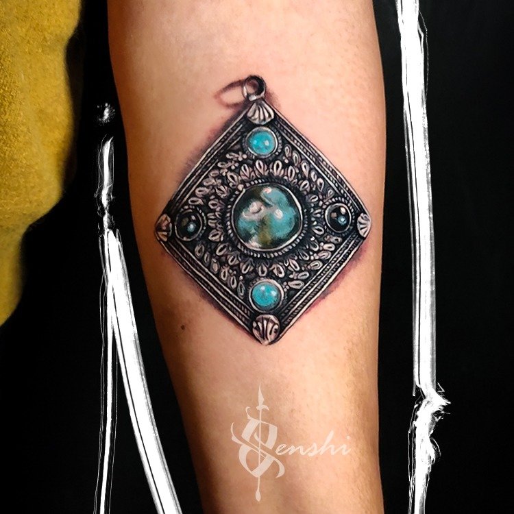 Tatuaje de Senshi INK
