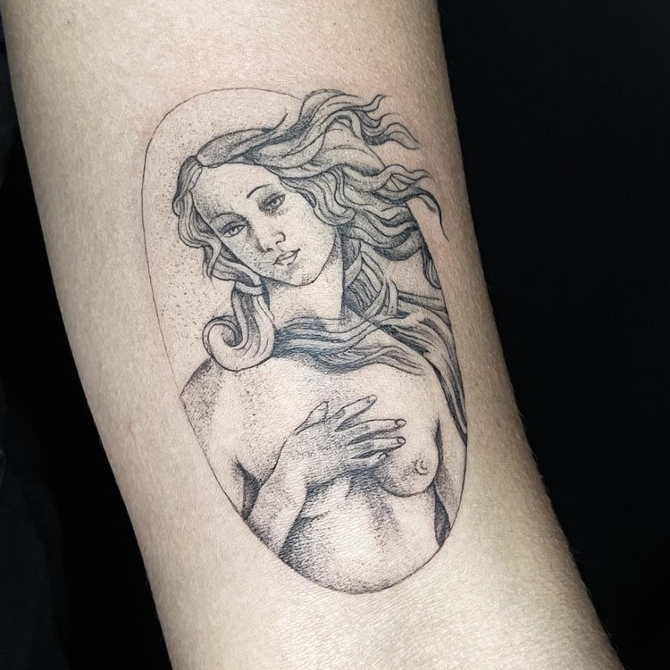 Tatuaje de Emily Lazarte Tattoo
