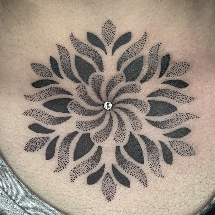 Tatuaje de Emily Lazarte Tattoo
