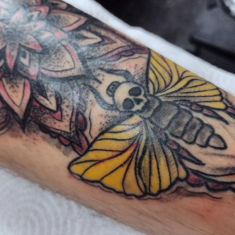 Tatuaje de Flor Pontiac