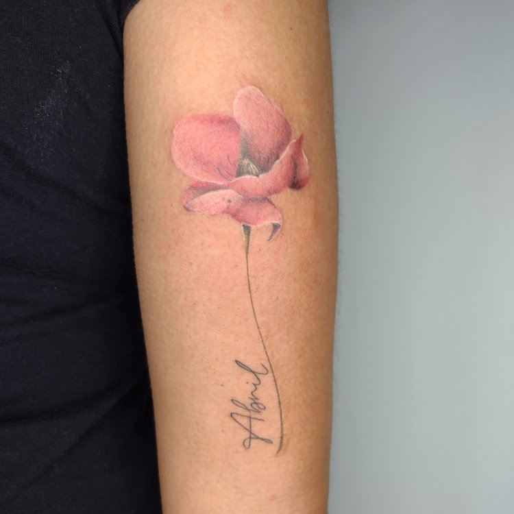 Tatuaje de Almendra Luna