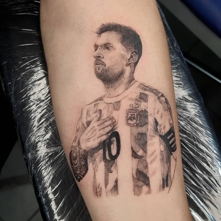 Tatuaje de Blup Tattoo