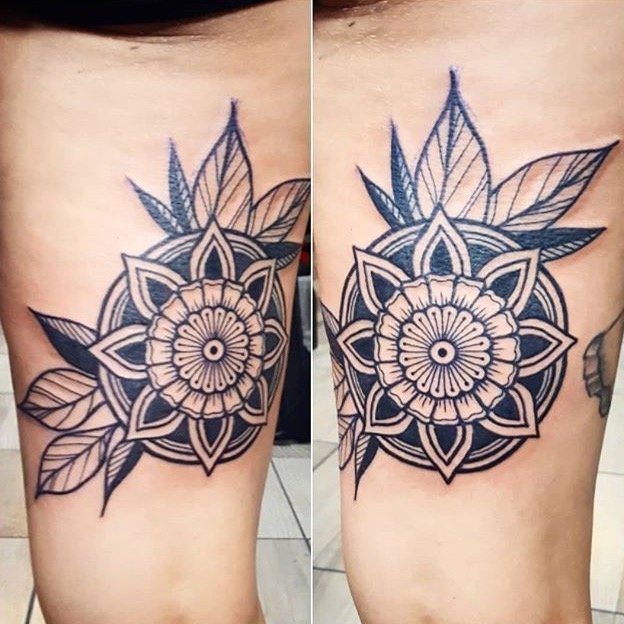 Tatuaje de 4 Todos Tattoo