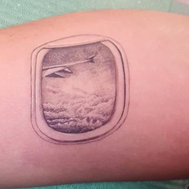 Tatuaje de 4 Todos Tattoo