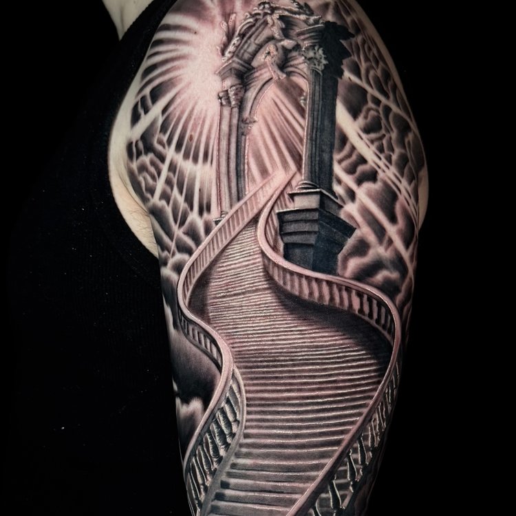 Tatuaje de Ali Lionhouse