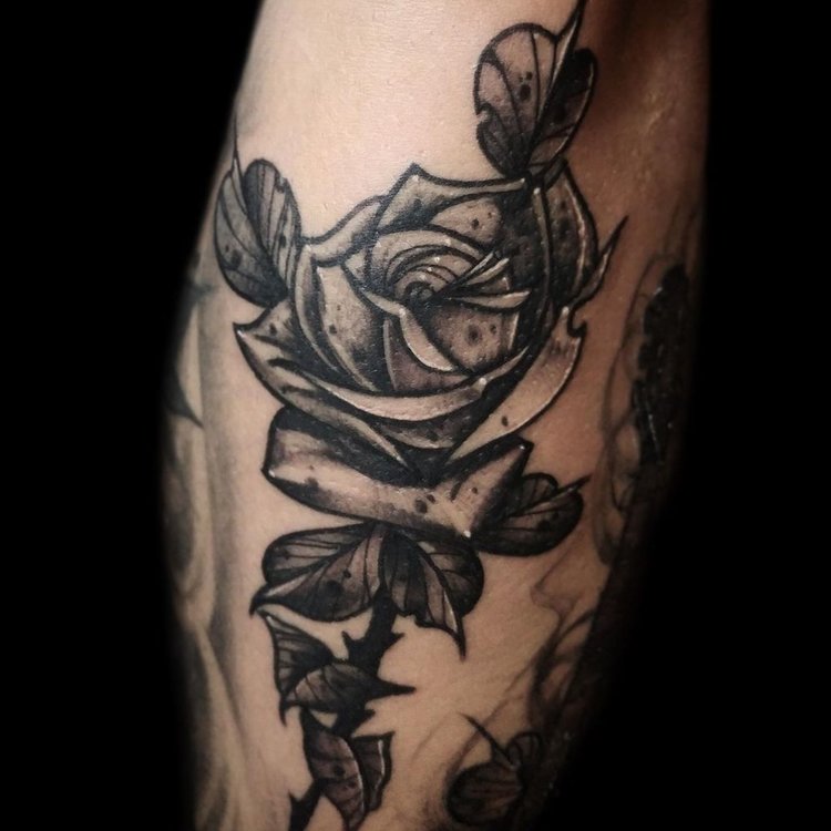 Tatuaje de Efe Tattoos (Facundo Musa)