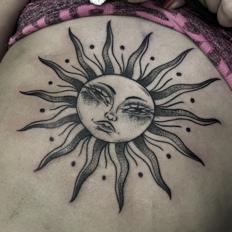 Tatuaje de Busy B Ink