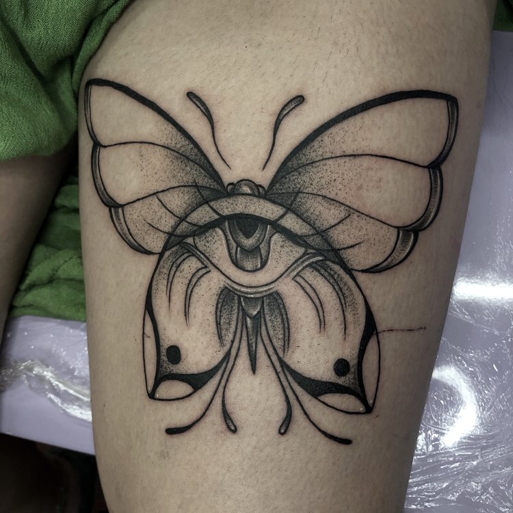 Tatuaje de Busy B Ink