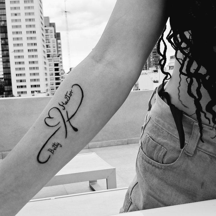 Tatuaje de Tatuador Enmascarado