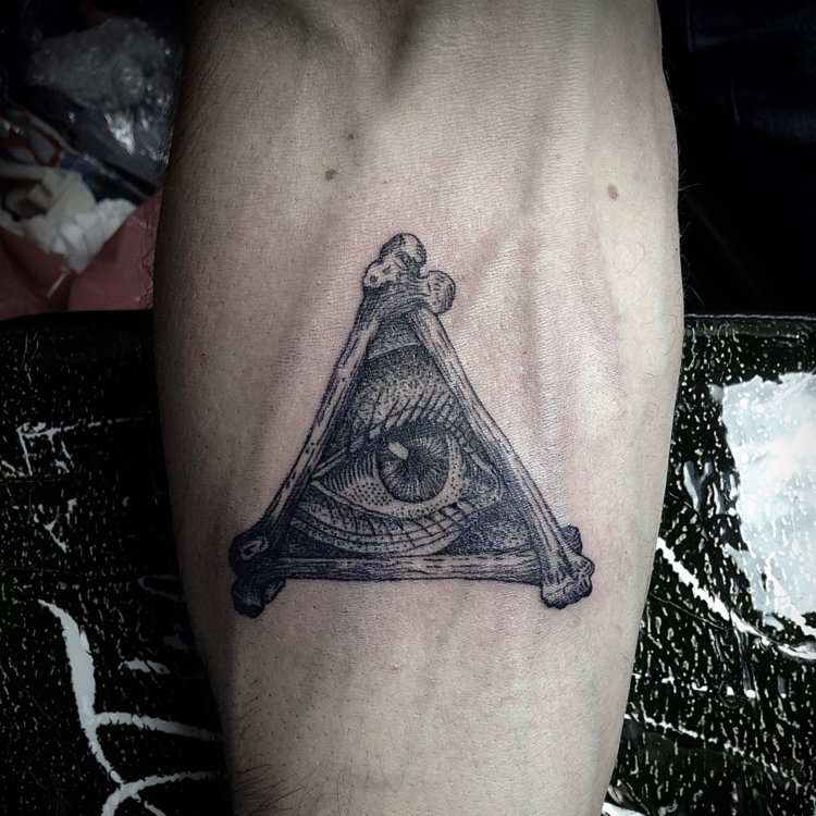Tatuaje de Tomas Figoli