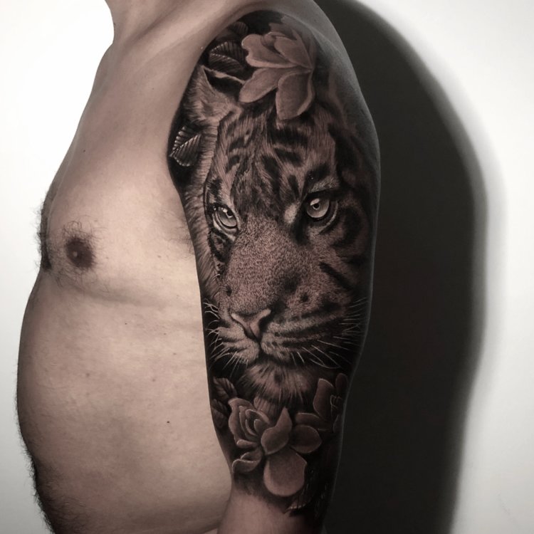 Tatuaje de Alex BrexiKo